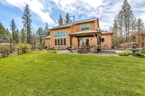 Exterior - 68 Busch Rd, Trail, OR 97541 photo 8 of 28