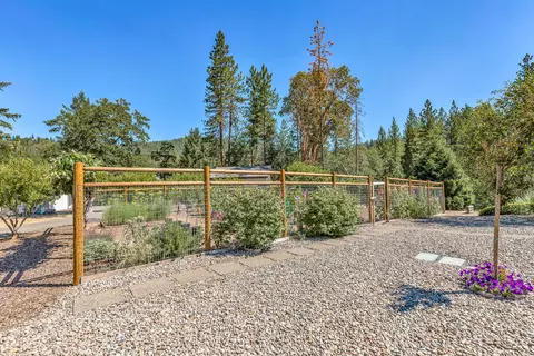 Exterior - 68 Busch Rd, Trail, OR 97541 photo 14 of 28
