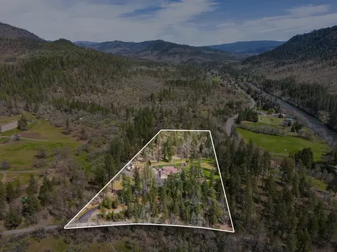 View/Area - 68 Busch Rd, Trail, OR 97541 photo 2 of 11