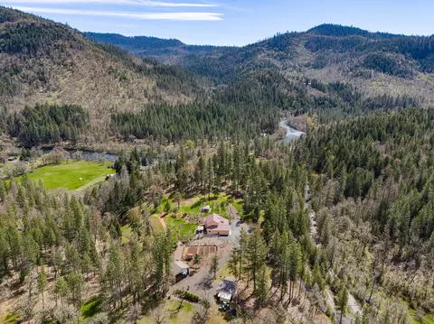 View/Area - 68 Busch Rd, Trail, OR 97541 photo 5 of 11