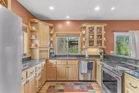 Kitchen - 68 Busch Rd, Trail, OR 97541 photo 2 of 3