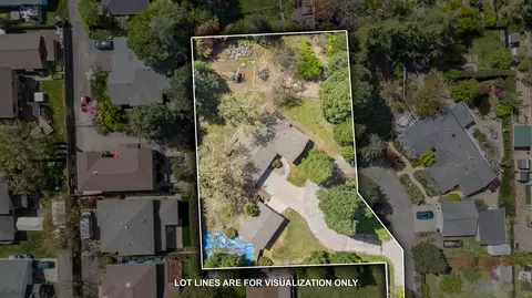 687 Clay St, Ashland, OR 97520