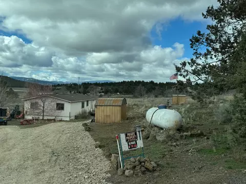 27216 Polk St, Chiloquin, OR 97624