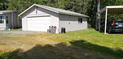 Exterior - 7055 Takilma Rd, Cave Junction, OR 97523 photo 4 of 11