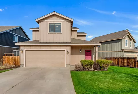 62075 Wolcott Pl, Bend, OR 97701