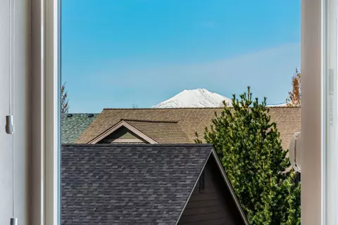 Exterior - 62075 Wolcott Pl, Bend, OR 97701 photo 3 of 7