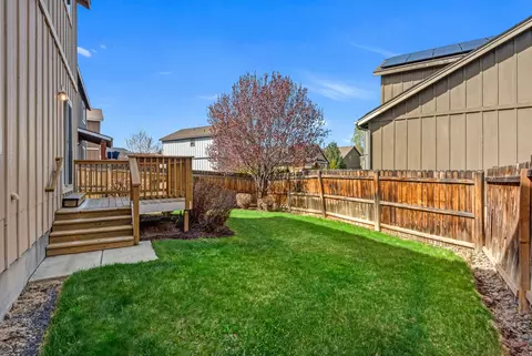 Exterior - 62075 Wolcott Pl, Bend, OR 97701 photo 6 of 7