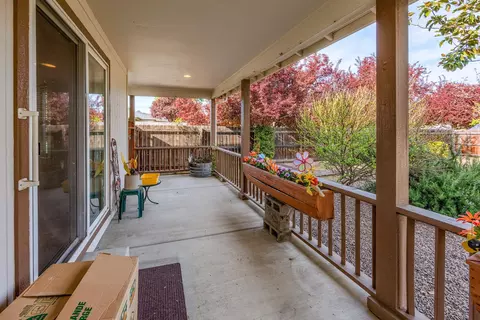 Exterior - 9 Chantrell Ct, Eagle Point, OR 97524 photo 15 of 15