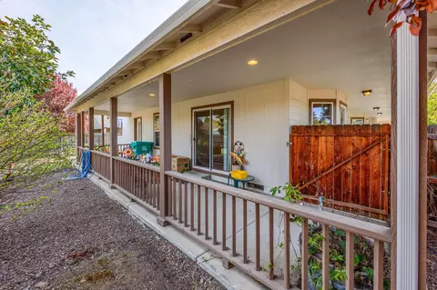 Other - 9 Chantrell Ct, Eagle Point, OR 97524 photo 2 of 10