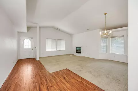 Living - 9 Chantrell Ct, Eagle Point, OR 97524 photo 1 of 3