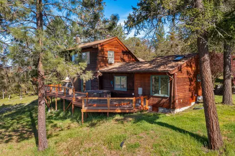 17110 N Applegate Rd, Grants Pass, OR 97527