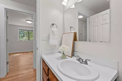 Bath - 2641 NW Robert Way, Bend, OR 97703 photo 2 of 2