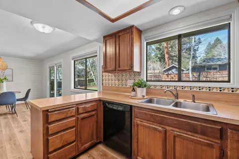 Kitchen - 2641 NW Robert Way, Bend, OR 97703 photo 3 of 5