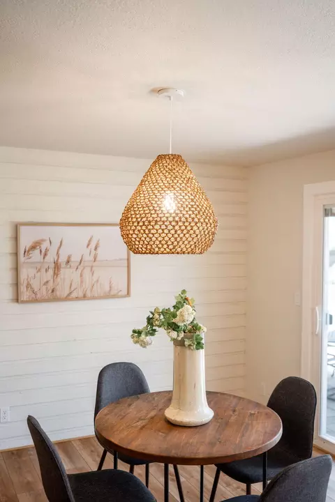Dining - 2641 NW Robert Way, Bend, OR 97703 photo 5 of 6