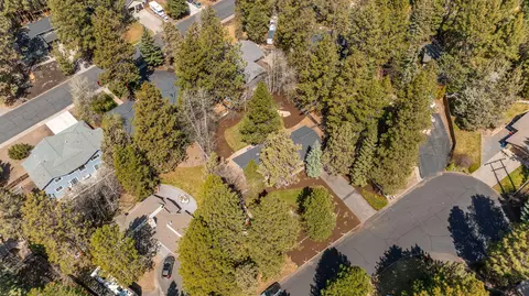 View/Area - 2641 NW Robert Way, Bend, OR 97703 photo 2 of 2