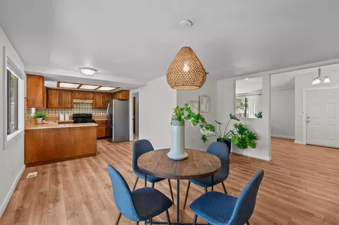 Dining - 2641 NW Robert Way, Bend, OR 97703 photo 4 of 6