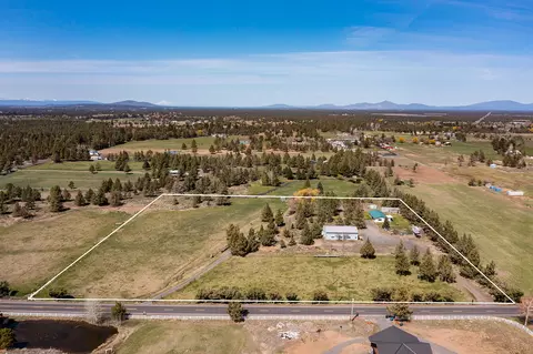 22070 Erickson Rd, Bend, OR 97701