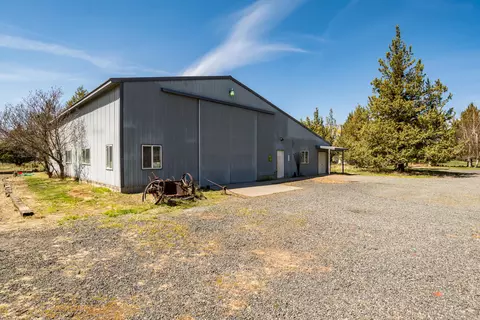 Exterior - 22070 Erickson Rd, Bend, OR 97701 photo 2 of 12