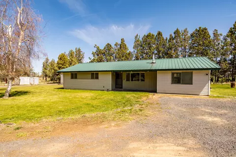 Exterior - 22070 Erickson Rd, Bend, OR 97701 photo 4 of 12