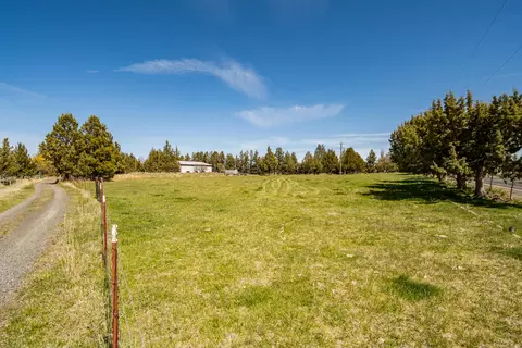 Exterior - 22070 Erickson Rd, Bend, OR 97701 photo 12 of 12