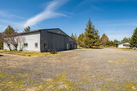Exterior - 22070 Erickson Rd, Bend, OR 97701 photo 9 of 12
