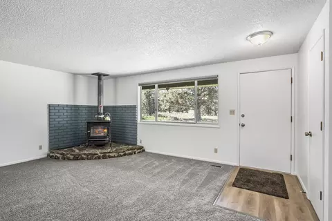 Living - 22070 Erickson Rd, Bend, OR 97701 photo 1 of 2