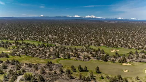 View/Area - 22972 Ghost Tree Ln, Bend, OR 97701 photo 5 of 7