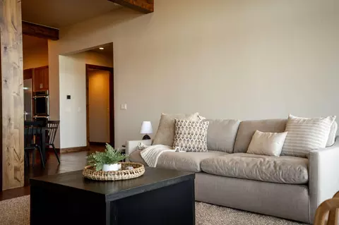 Living - 22972 Ghost Tree Ln, Bend, OR 97701 photo 5 of 6