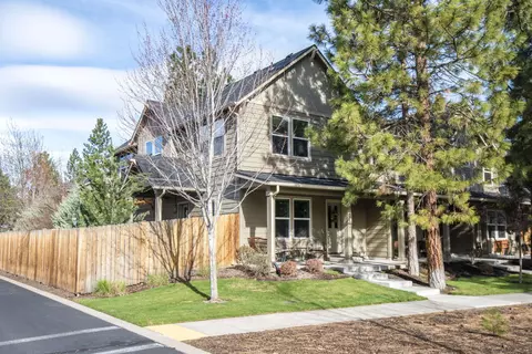910 N Hindeman St, Sisters, OR 97759