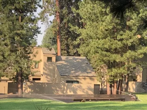 12900 Hawks Beard UNIT 17-19, Black Butte Ranch, OR 97759