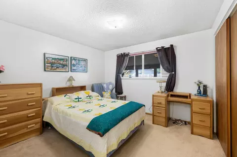 Bedroom - 3630 Hilsinger Rd, Phoenix, OR 97535 photo 1 of 2