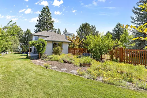 Exterior - 21010 Wilderness Way, Bend, OR 97702 photo 10 of 12