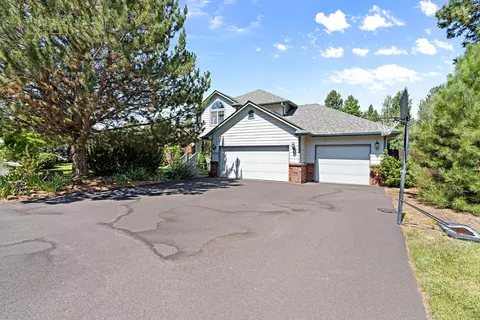 Exterior - 21010 Wilderness Way, Bend, OR 97702 photo 3 of 12