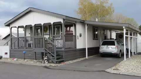 4200 Summers Ln #27, Klamath Falls, OR 97603