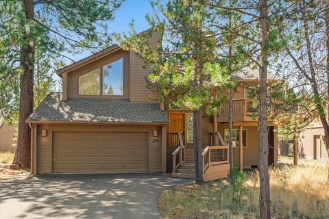57966 Tokatee Ln, Sunriver, OR 97707