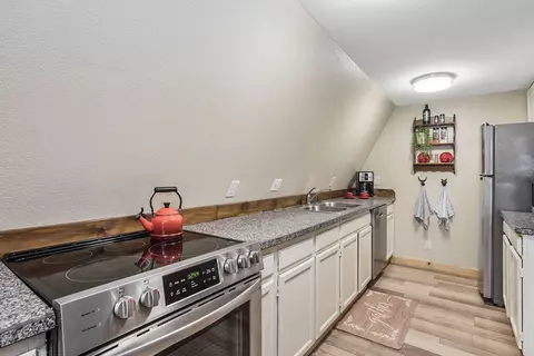 60169 Cheyenne Rd, Bend, OR 97702 photo 8
