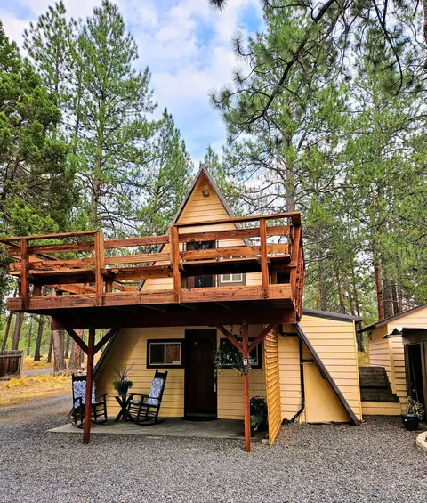 60169 Cheyenne Rd, Bend, OR 97702