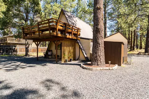 60169 Cheyenne Rd, Bend, OR 97702 photo 2