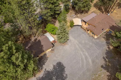 59988 Navajo Rd, Bend, OR 97702