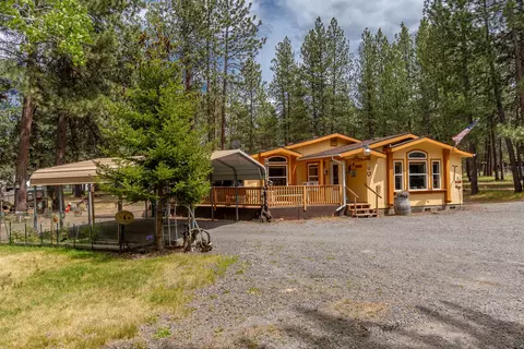 59988 Navajo Rd, Bend, OR 97702 photo 2