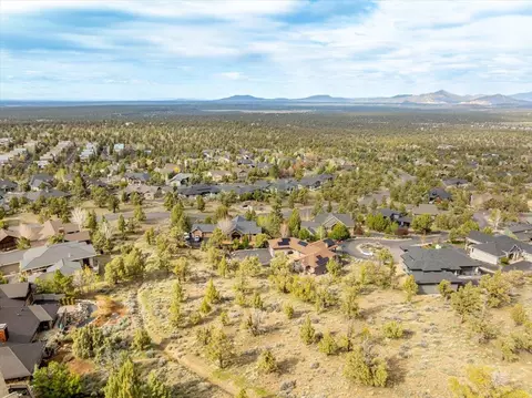 10524 Bitterbrush Ct, Redmond, OR 97756