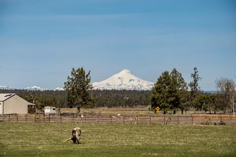 Exterior - 65900 Cline Falls Rd, Bend, OR 97703 photo 35 of 36