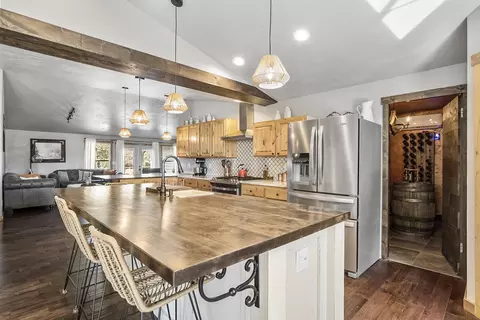 Kitchen - 65900 Cline Falls Rd, Bend, OR 97703 photo 4 of 8