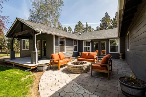 Exterior - 65900 Cline Falls Rd, Bend, OR 97703 photo 8 of 36