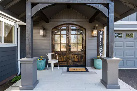 Entry Way - 65900 Cline Falls Rd, Bend, OR 97703 photo 2 of 2