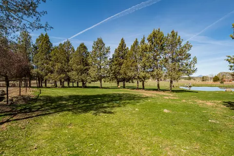 View/Area - 65900 Cline Falls Rd, Bend, OR 97703 photo 8 of 13