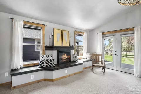 Living - 65900 Cline Falls Rd, Bend, OR 97703 photo 8 of 9