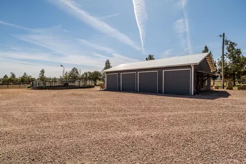 Exterior - 65900 Cline Falls Rd, Bend, OR 97703 photo 32 of 36