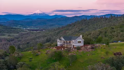 4139 Dry Creek Rd, Medford, OR 97504