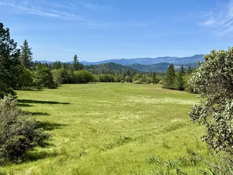 6798 Hugo Rd, Grants Pass, OR 97526